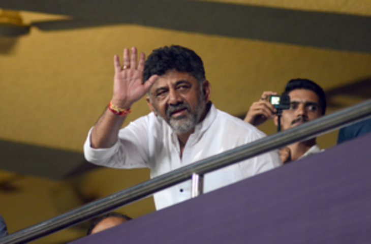 Deputy CM Shivkumar का पलटवार, कहा-कर्नाटक कांग्रेस सरकार को गिराने की विपक्षियों की साजिश हुई नाकाम