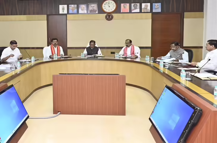 शासकीय विदेश यात्राओं पर सख्ती, अब केवल जरूरी मामलों में ही मिलेगी अनुमति