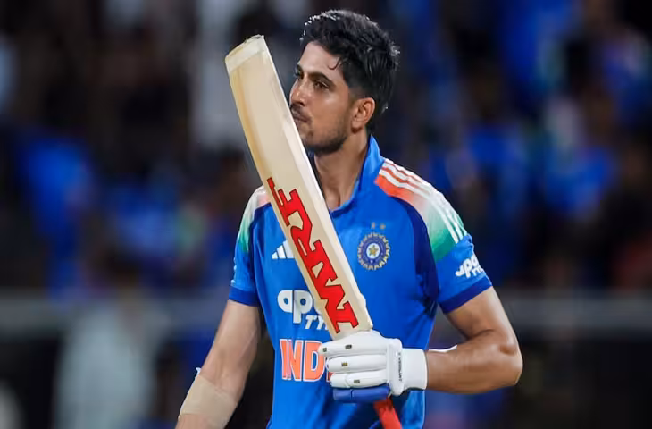 Shubman Gill ने 117 गेंदों में जड़ा दोहरा शतक, ईशान किशन का रिकॉर्ड तोड़कर रचा इतिहास