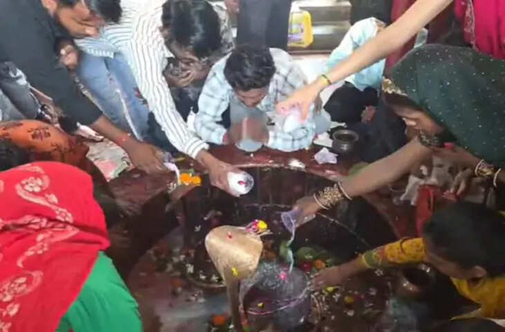 सावन के पहले सोमवार पर हमीरपुर के शिवालयों में उमड़ी आस्था, हर-हर महादेव के जयकारों से गूंजे मंदिर