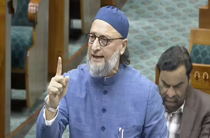 वंदे मातरम वफादारी का टेस्ट नहीं, वीडियो में देखें ओवैसी बोले- संविधान &lsquo;हम लोग&rsquo; से शुरू होता है, नारों से नहीं