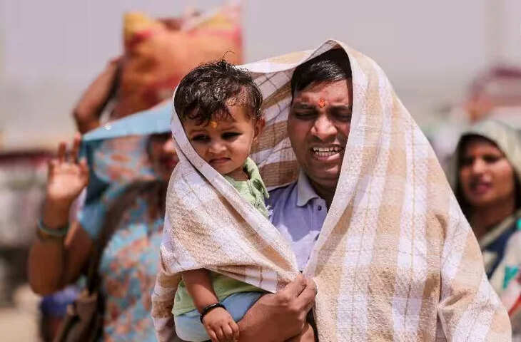 यूपी में भीषण गर्मी का कहर, 44.6&deg; तक पहुंचा पारा, वीडियो में देंखे 26 जिलों में लू का अलर्ट