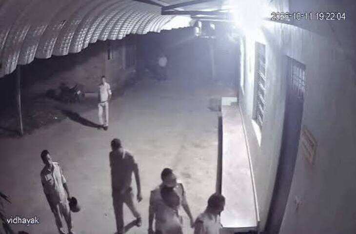 MP में कांग्रेस के 3 जिला अध्यक्ष हिरासत में: रात में श्योपुर विधायक के घर पहुंची पुलिस, कांग्रेस ने दिल्ली जाने से रोकने की साजिश बताया