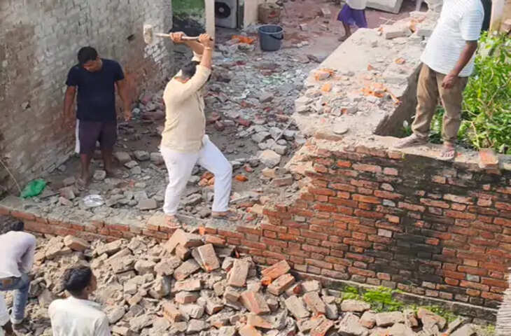 बाराबंकी में घाघरा नदी खतरे के निशान से 50 सेंटीमीटर ऊपर, सैकड़ों गांवों पर मंडराया बाढ़ का खतरा