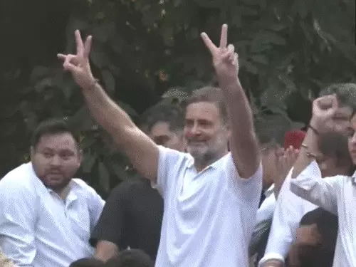 Supreme Court Hearing: SIR मामले में आज होगी सुनवाई, राहुल गांधी समेत 13 विपक्षी नेताओं ने उठाए सवाल