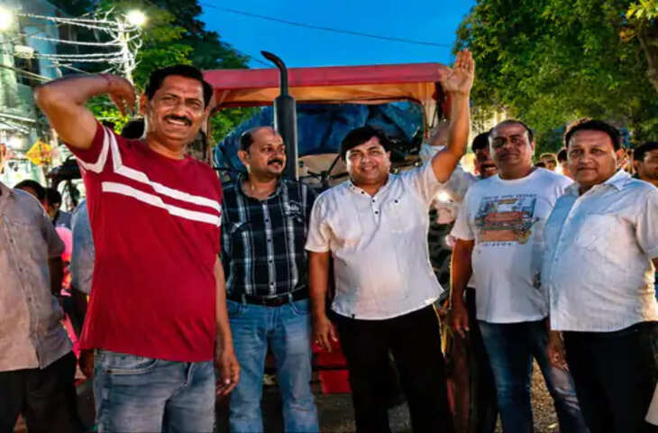 मेरठ में कूड़ा गाड़ियों को लेकर व्यापारियों का हंगामा, नगर निगम पर लापरवाही के आरोप