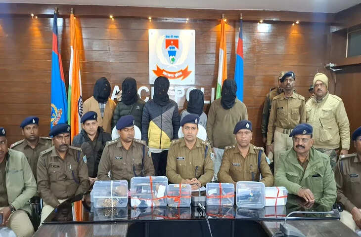 रांची में अवैध हथियार तस्करी गिरोह का भंडाफोड़, पांच आरोपी गिरफ्तार, व्हाट्सएप पर होती थी डीलिंग