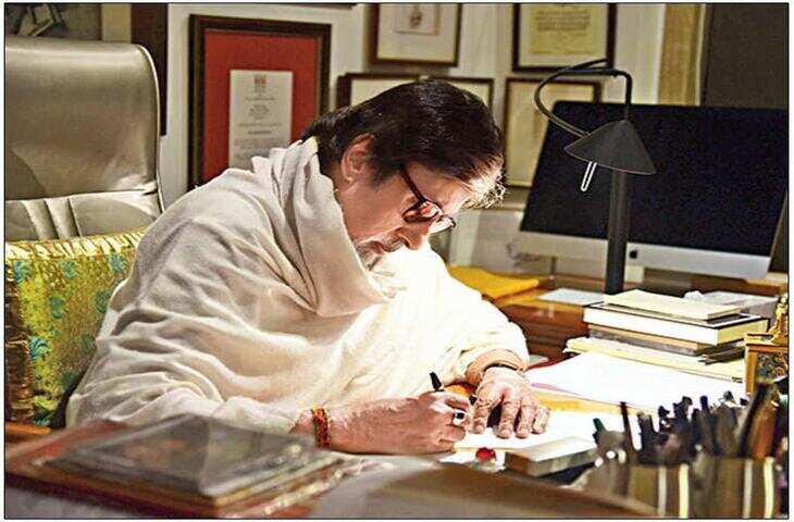 &ldquo;काम नींद से ज्यादा जरूरी&rdquo; वीडियो में देखें अमिताभ बच्चन ने शेयर की अपनी बेचैनी और देर रात जागने की आदत