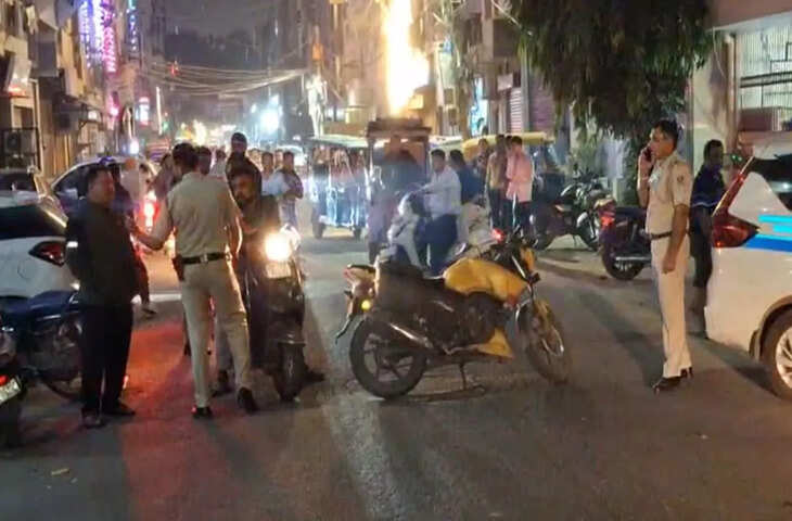 गीता कॉलोनी इलाके में पत्नी के साथ मोमोज खाने गए शख्स को मारी गई गोली, मचा हड़कंप