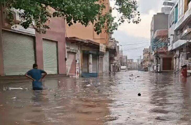 सावन के पहले दिन राजस्थान में झमाझम बारिश: जयपुर-चूरू समेत कई जिलों में जलभराव, वीडियो में जाने 11 जिलों में भारी बारिश का अलर्ट