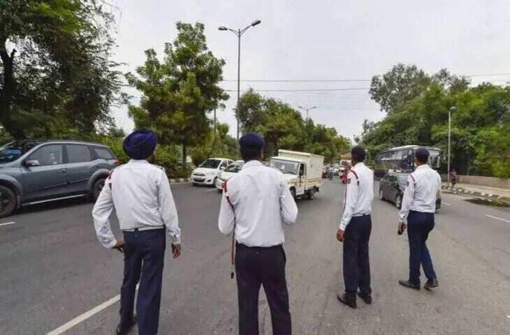 Delhi-NCR Traffic Update: ओवरस्पीडिंग पर सीधे लाइसेंस रद्द और महंगा बीमा, जानें नया नियम