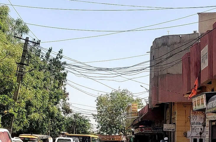 पोकरण में जर्जर विद्युत लाइनें बनी खतरे की घंटी, हादसों की आशंका से लोग चिंतित