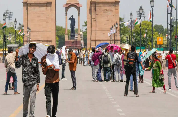 Weather Update: दिल्ली में थमेगी बारिश की रफ्तार, अगले 6 दिन उमस से बेहाल होंगे लोग; कई राज्यों में भारी बारिश का अलर्ट