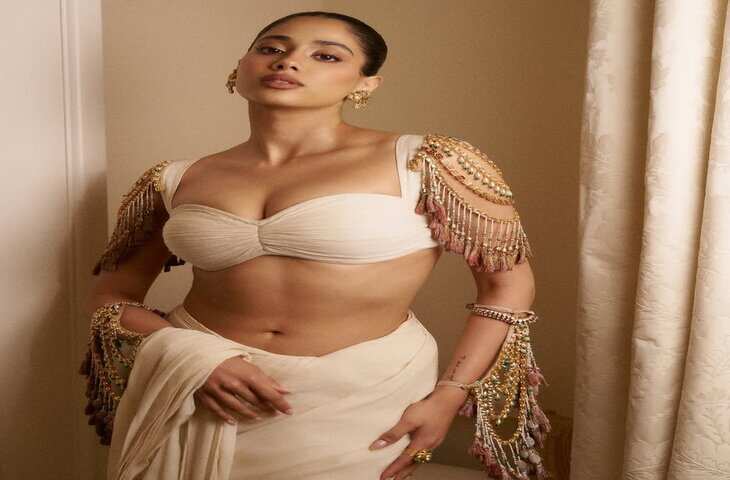 Viral Video: जाह्नवी कपूर का फेक वीडियो सोशल मीडिया पर वायरल, जानें क्या है पूरा मामला