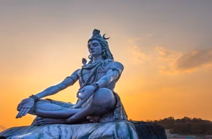 सावन का आखिरी सोमवार इन राशियों के लिए रहेगा खास, बन रहे शुभ संयोग; करियर और धन में मिल सकता है लाभ