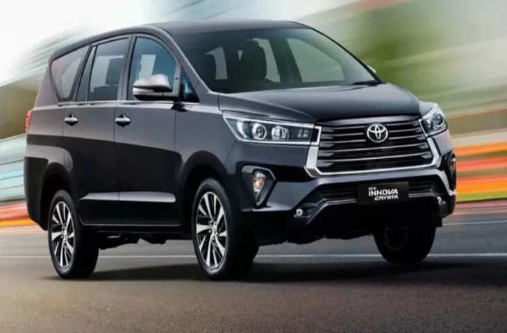 क्या बंद होने वाली है Toyota Innova Crysta? कंपनी के इस कदम के पीछे जानिए क्या है वजह&nbsp;