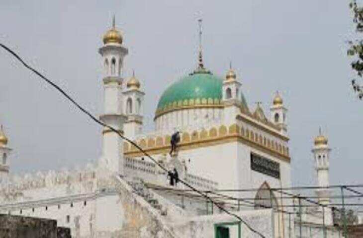 जामा मस्जिद हिंसा के मास्टरमाइंड शारिक साटा की गिरफ्तारी के लिए संभल पुलिस ने लुक आउट नोटिस जारी किया