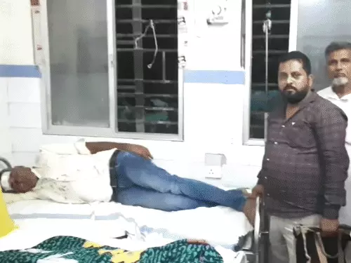 रंगदारी देने से मना किया तो युवक पर धारदार हथियार से हमला, सिर फटा; आरोपी फरार