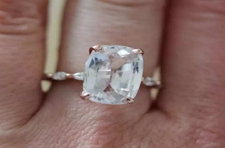 magical benefits of white pukhraj