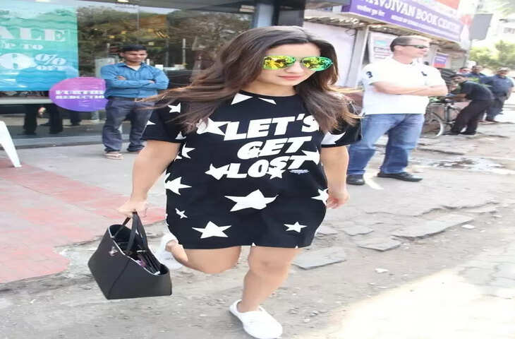 Alia Bhatt की Biography उम्र बॉयफ्रेंड परिवार करियर फिल्में प्रॉपर्टी गाड़ियां और नेट वर्थ