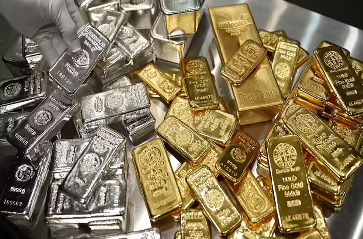 Gold Price Update: सोने-चांदी ने पकड़ी रफ्तार, 6,500 रुपये तक बढ़े दाम, जानिए आपके शहर में क्या है लेटेस्ट रेट​​​​​​​