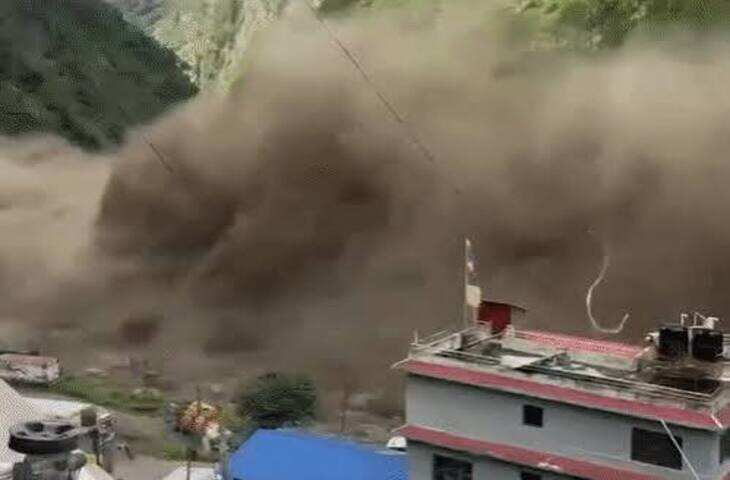 तिब्बत से आई अचानक बाढ़ ने नेपाल के रसुवा में मचाई तबाही, वीडियो में जाने कई घर और पुल क्षतिग्रस्त