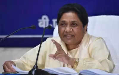 आजम के बहाने मुस्लिमों पर दांव खेलने में लगी Mayawati !