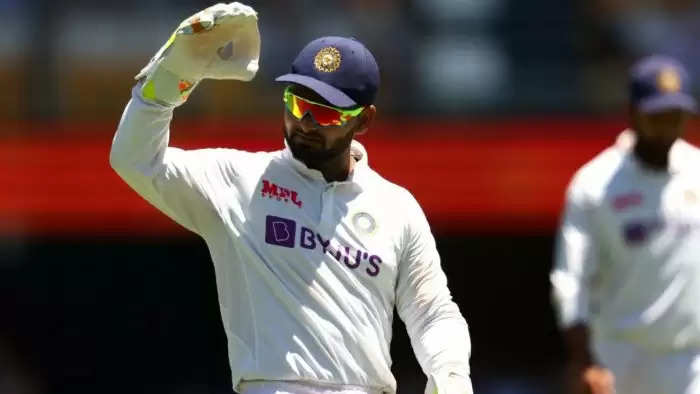 IND vs SA क्या Rishabh Pant तीसरे टेस्ट से होंगे बाहर, Wriddhiman Saha की इस पोस्ट से मिले संकेत