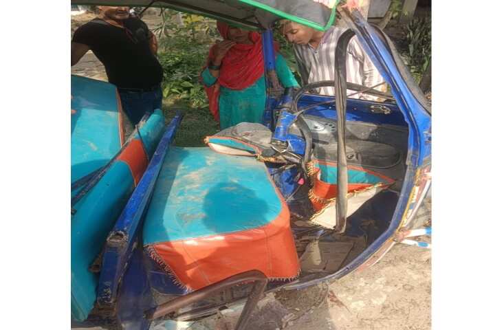 मुजफ्फरपुर में बड़ा हादसा: उर्स में जा रहे ऑटो की पेड़ से टक्कर, 8 लोग घायल; SKMCH रेफर