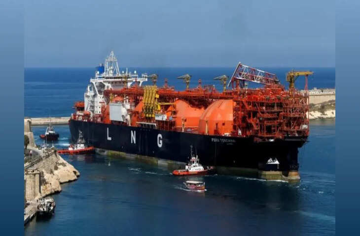 Middle East Tension: खाड़ी संकट से LNG सप्लाई प्रभावित होने का खतरा, रसोई गैस पर पड़ सकता है असर