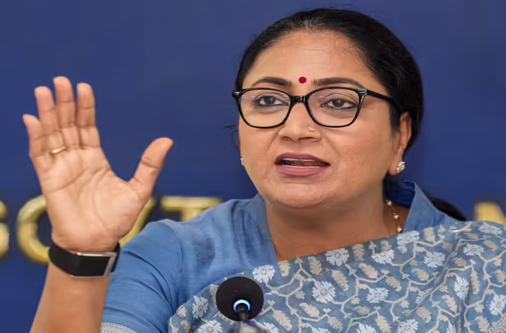 दिल्ली में राशन व्यवस्था में बड़ा बदलाव: अब खाते में आएगी सब्सिडी, खुद खरीद सकेंगे राशन
