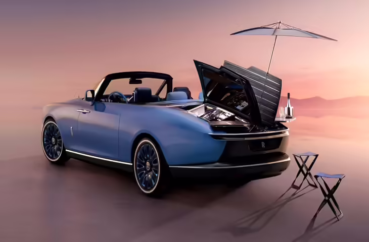 Luxury का असली मतलब! दुनिया में सिर्फ 3 लोगों को मिली ये कार, कीमत जानकर पैरों तले से खिसक जाएगी जमीन 