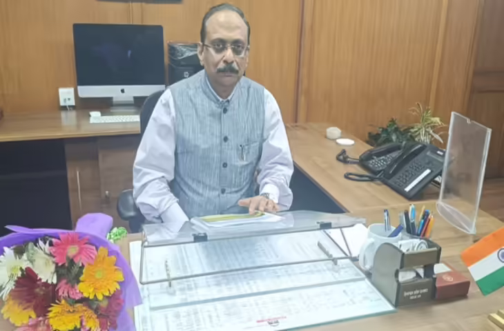 हिमाचल सरकार ने संजय गुप्ता को मुख्य सचिव का अतिरिक्त कार्यभार सौंपा
