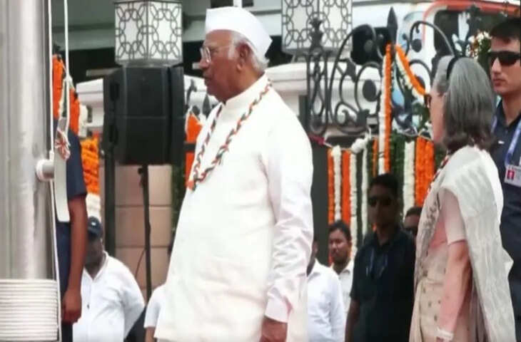 वंदे मातरम्' के दौरान बात कर रहे थे राहुल-सोनिया-खड़गे? BJP ने कांग्रेस पर लगाया अपमान का आरोप, मांगी माफी