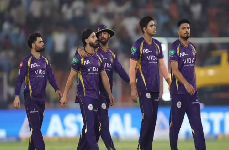 IPL 2026 Points Table Update: KKR की 5वीं हार ने बढ़ाई मुश्किलें, क्या सबसे पहले होगी बाहर? GT की जीत से बड़ा बदलाव​​​​​​​