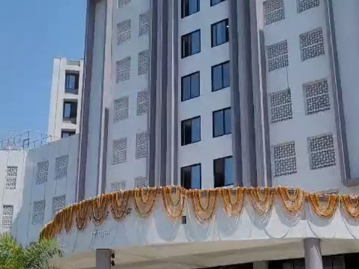 भोपाल निगम परिषद की बैठक आज, हंगामे के आसार; विपक्ष बोला- सड़कें खुदी पड़ी हैं, इन मुद्दों पर चर्चा क्यों नहीं?