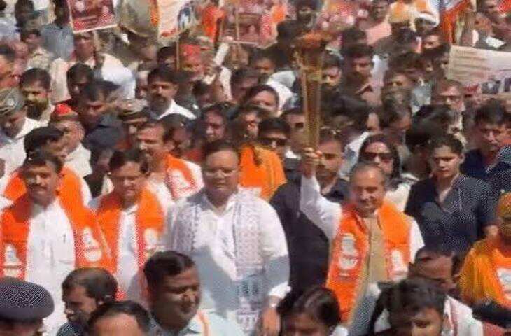 पीएम मोदी के शासन प्रमुख के तौर पर 25 साल पूरे, फुटेज में देंखे जयपुर में मनाई गई सेवा ज्योति यात्रा; मानसरोवर में जुटे भाजपा कार्यकर्ता