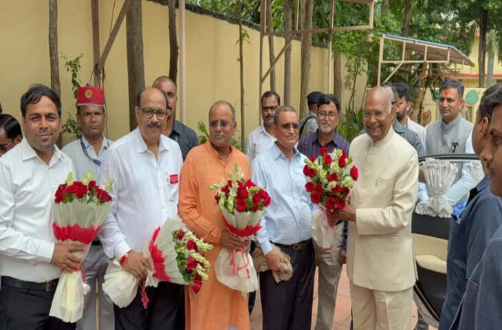 पूर्व राष्ट्रपति राम नाथ कोविन्द महाराजपुर के अंतरराष्ट्रीय धम्म कल्याण केंद्र पहुंचे, की विपश्यना साधना