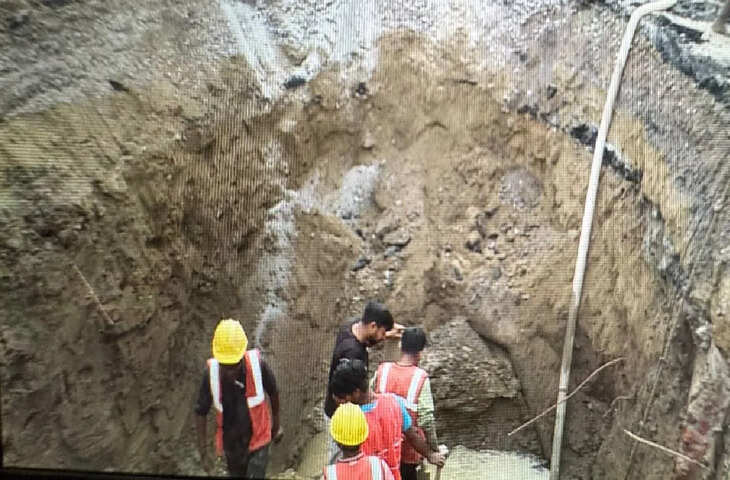 लखनऊ में ग्रीन कॉरिडोर का हिस्सा बंद, सड़क धंसने से 15 फीट गहरा गड्ढा, यातायात प्रभावित