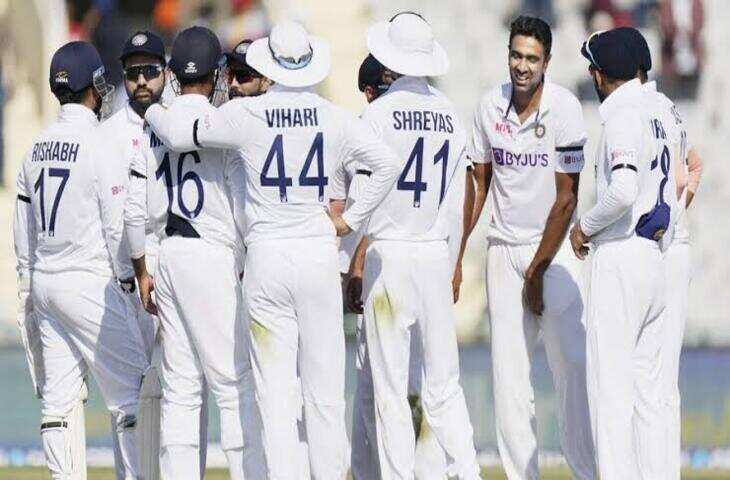 India vs Sri Lanka Test Series: टीम इंडिया की बढ़ी टेंशन! स्टार बल्लेबाज हुआ सीरीज से बाहर, जानें पूरा अपडेट