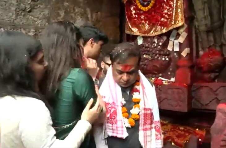 हिमंत सरमा ने कामख्या मन्दिर में की पूजा तो बाइक से वोट डालने पहुंचे&nbsp;पुडुचेरी CM, यहाँ देखे वीडियो&nbsp;