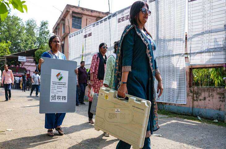 West Bengal Election 2026 Voting: &lsquo;अगर हिम्मत है तो 4 मई को इस्तीफा दे देना&rsquo;, TMC की PM मोदी को खुली चुनौती, महुआ मोइत्रा ने भी कसा तंज ​​​​​​​