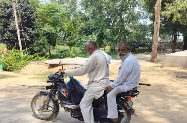 35 साल बाद मिला परिवार, SIR के कागज लेने पहुंचे सीताराम की हुई अपनों से मुलाकात