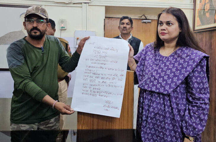 अरावली संरक्षण के लिए अनोखा विरोध, वीडियो में देखें ग्रीनमैन नरपतसिंह ने खून से राष्ट्रपति के नाम लिखा ज्ञापन