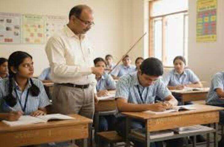 रावत पब्लिक स्कूल में शिक्षक पर मारपीट का आरोप, पिटाई से छात्र बेहोश, Video