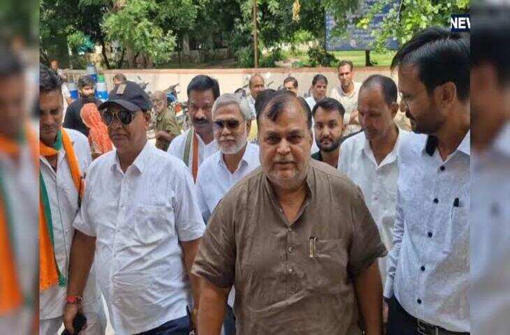 जयपुर नगर निगम चुनाव में नामांकन जांच के बाद बदला गणित, वीडियो में जाने वार्ड 111 में कांग्रेस प्रत्याशी आउट; वार्ड 98 में BJP के खिलाफ बगावत