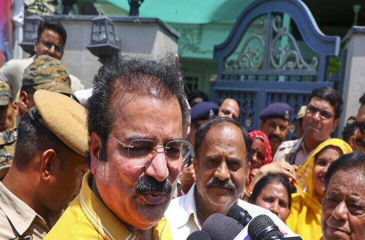 ईडी ने जयपुर में कांग्रेस नेता प्रताप सिंह खाचरियावास के आवास की तलाशी ली