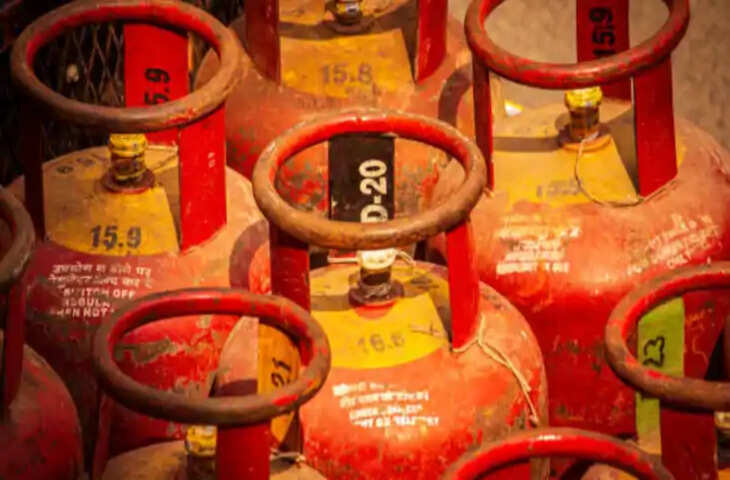 LPG Rate Today: पटना और श्रीनगर में 1000 रुपये के पार पहुंची घरेलू गैस सिलेंडर की कीमत, जानिए आपके शहर में क्या है ताजा रेट