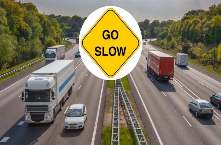 मथुरा बस हादसे के बाद एक्शन में योगी सरकार, एक्सप्रेस-वे पर गाड़ियों की स्पीड लिमिट घटाई, जानिए अब कितनी होगी रफ्तार