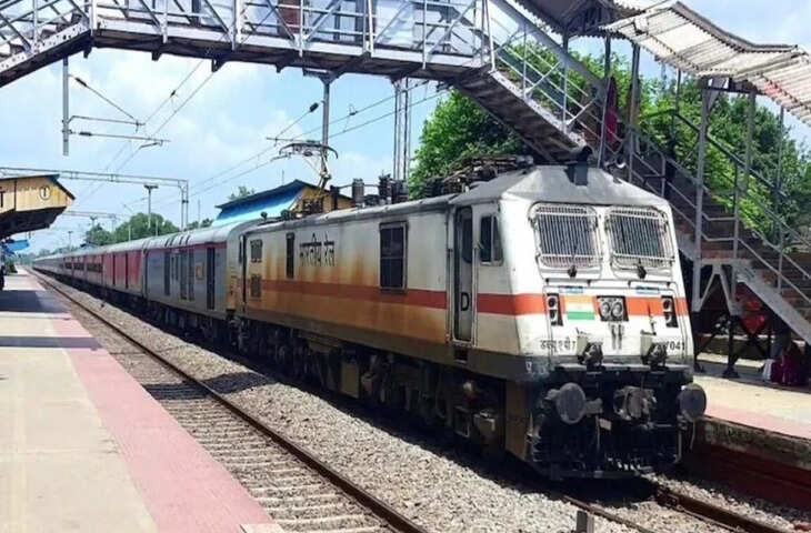 ग्रेजुएट्स को रेलवे में नौकरी का सुनहरा अवसर! 1 लाख से ऊपर मिलेगी सैलरी, जल्दी करे आवेदन&nbsp;